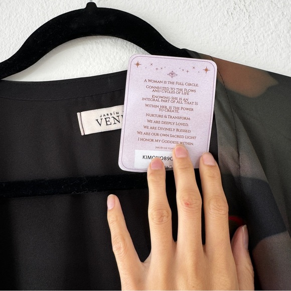 Pink Liquid Swirl Kimono - Picture 9 of 9